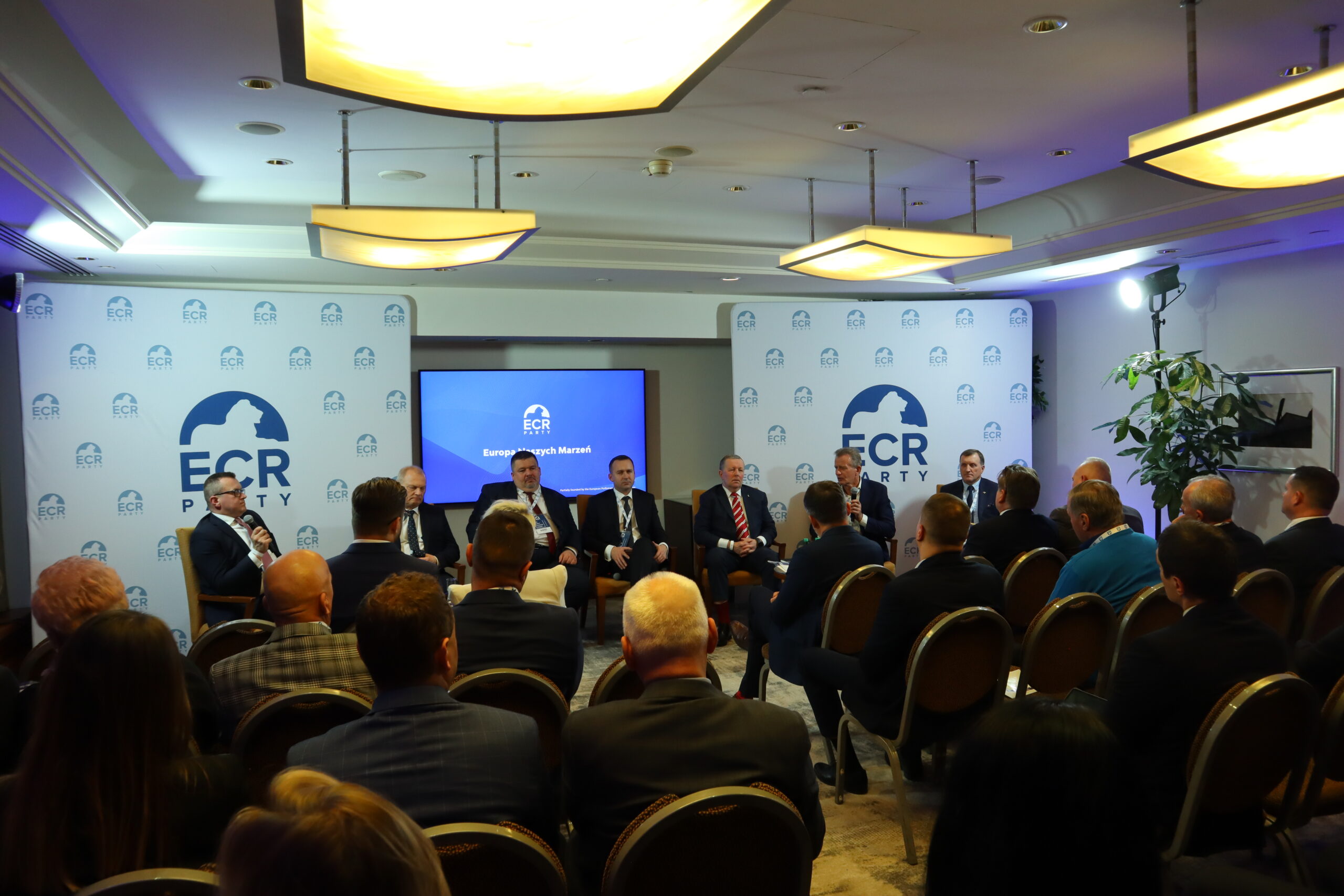 “Europe of our dreams”: Yaroslav Romanchuk and Andrii Romanchuk became speakers at the ECR Party Warsaw Summit held in Warsaw