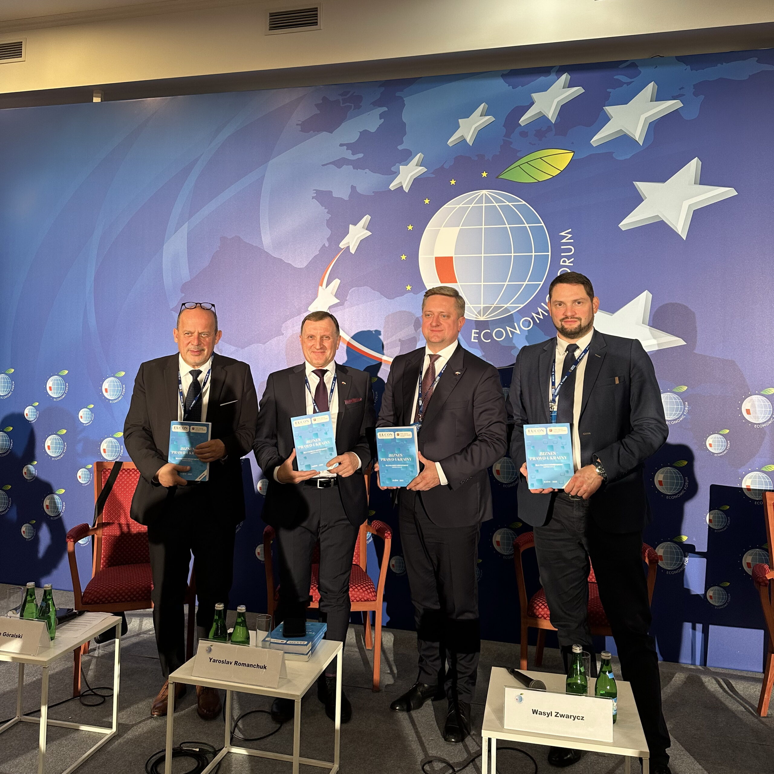 Podczas XXXII Forum Ekonomicznego w Karpaczu odbyła się prezentacja wydanej w języku polskim książki „Biznes prawo Ukrainy dla polskich inwestorów”.